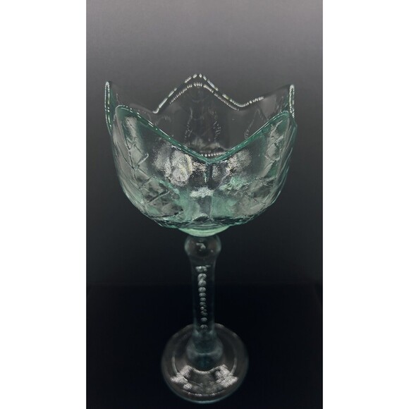 Hoff Interieur Trophy Lantern Made of Glass Leaf Design & Air Bubbles 12.5 GAR2G - Picture 3 of 8